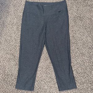 Nike capri yoga pants